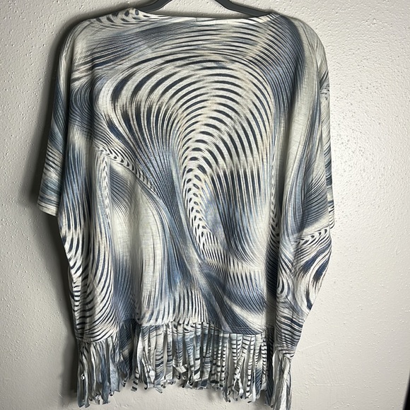 Chicos geometric top size M fringe bottom studded shoulders - Picture 6 of 8